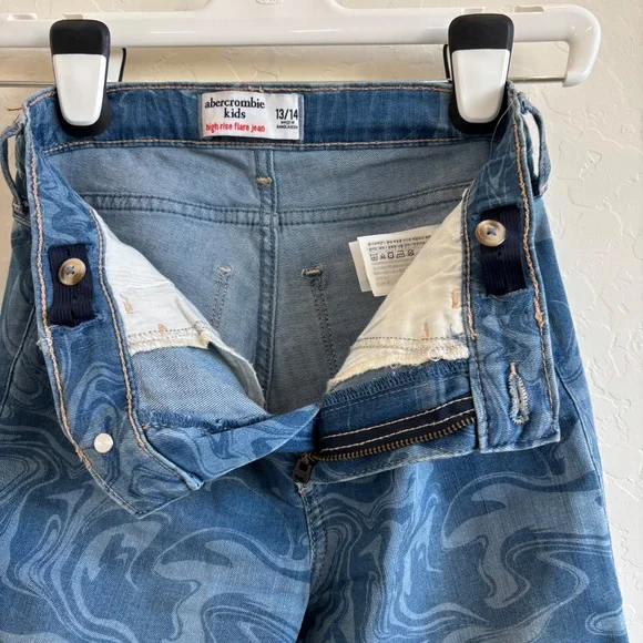 Abercrombie Kids High Rise Flare Jeans, Girls Size 13/14 - Picture 5 of 5